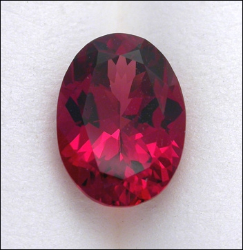 RHODOLITE GARNET (India) – 2.47 ct. Oval -- VIDEO